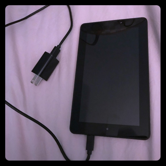 BRAND NEW Amazon Tablet - Picture 1 of 2