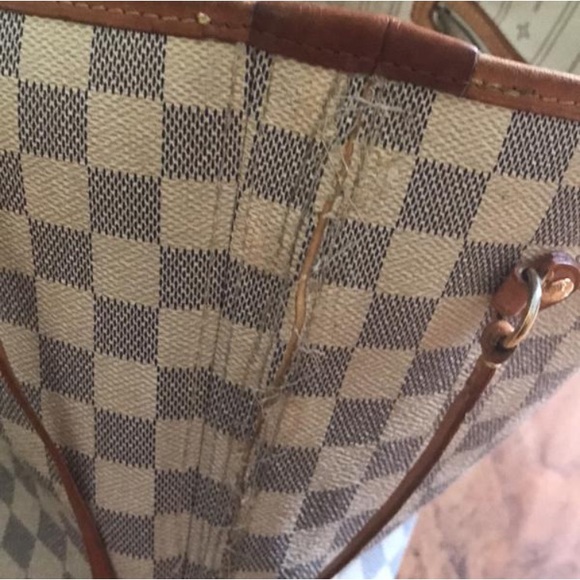 Louis Vuitton Damier Azur Neverfull MM - Picture 4 of 8