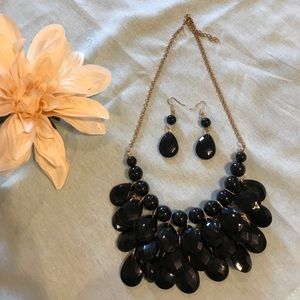 Statement necklace