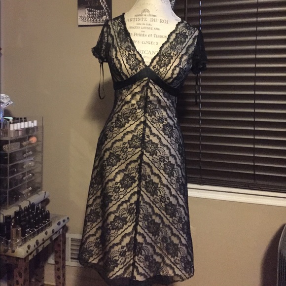 White House Black Market Dresses & Skirts - White House Black Market Lace Nude Dress - 4