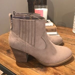 NEW! Sam Edelman Circus Booties