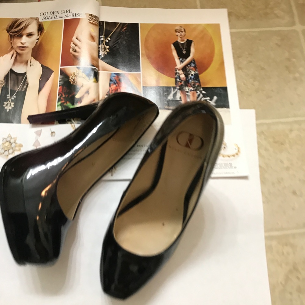 Heels - Picture 2 of 6