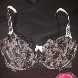 Black / brown lace bra