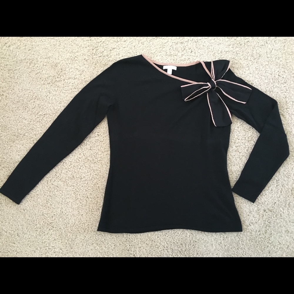 Woman's sweater