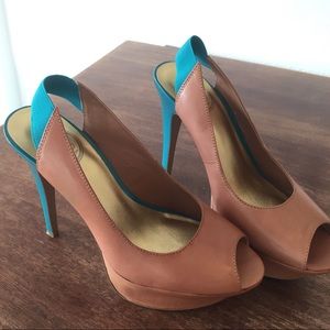 Platform open toed heels