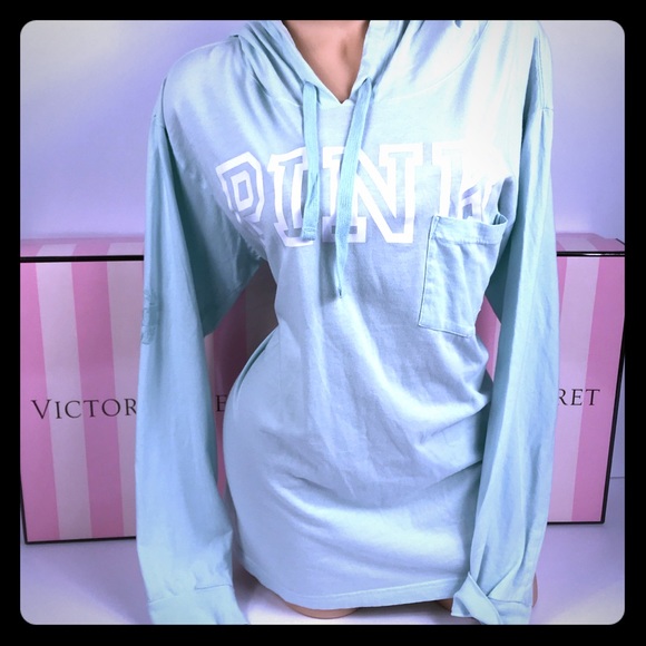 PINK Victoria's Secret Tops - ⭐️Victoria’s Secret PINK Pullover