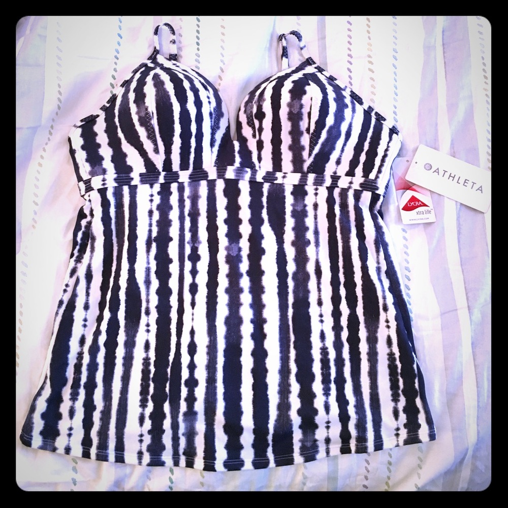BNWT Athleta XL Navy and White Tankini Top