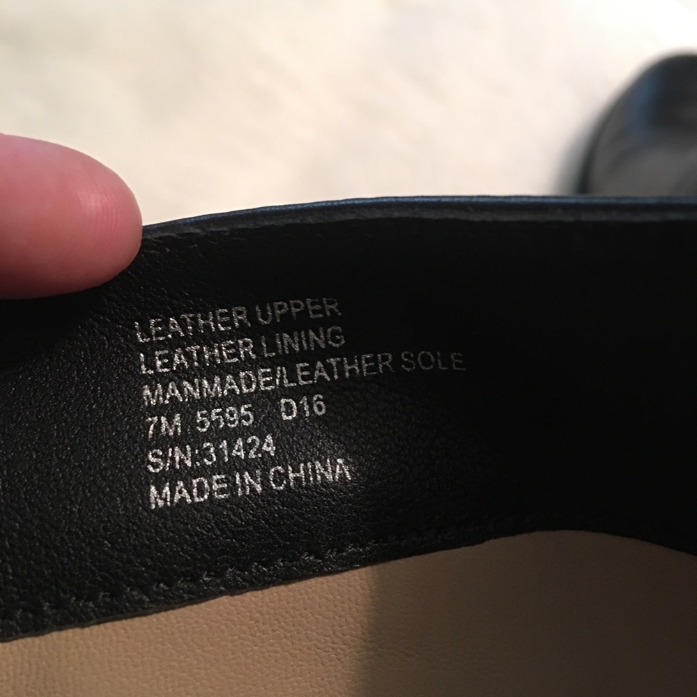 ❌SOLD❌Tory Burch Hallie Black Leather Boots 7 - Picture 7 of 8