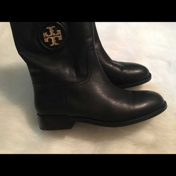 ❌SOLD❌Tory Burch Hallie Black Leather Boots 7 - Picture 4 of 8
