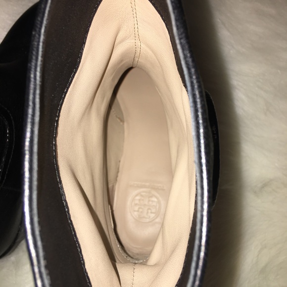 ❌SOLD❌Tory Burch Hallie Black Leather Boots 7 - Picture 6 of 8