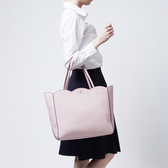 ❗️SOLD❗️Kate Spade Leewood Place Pink Scallop Tote - Picture 7 of 7