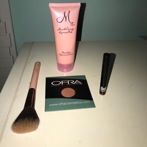 NEVER USED Lotion/makeup set