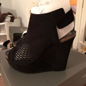 Vince Camuto Black suede wedges