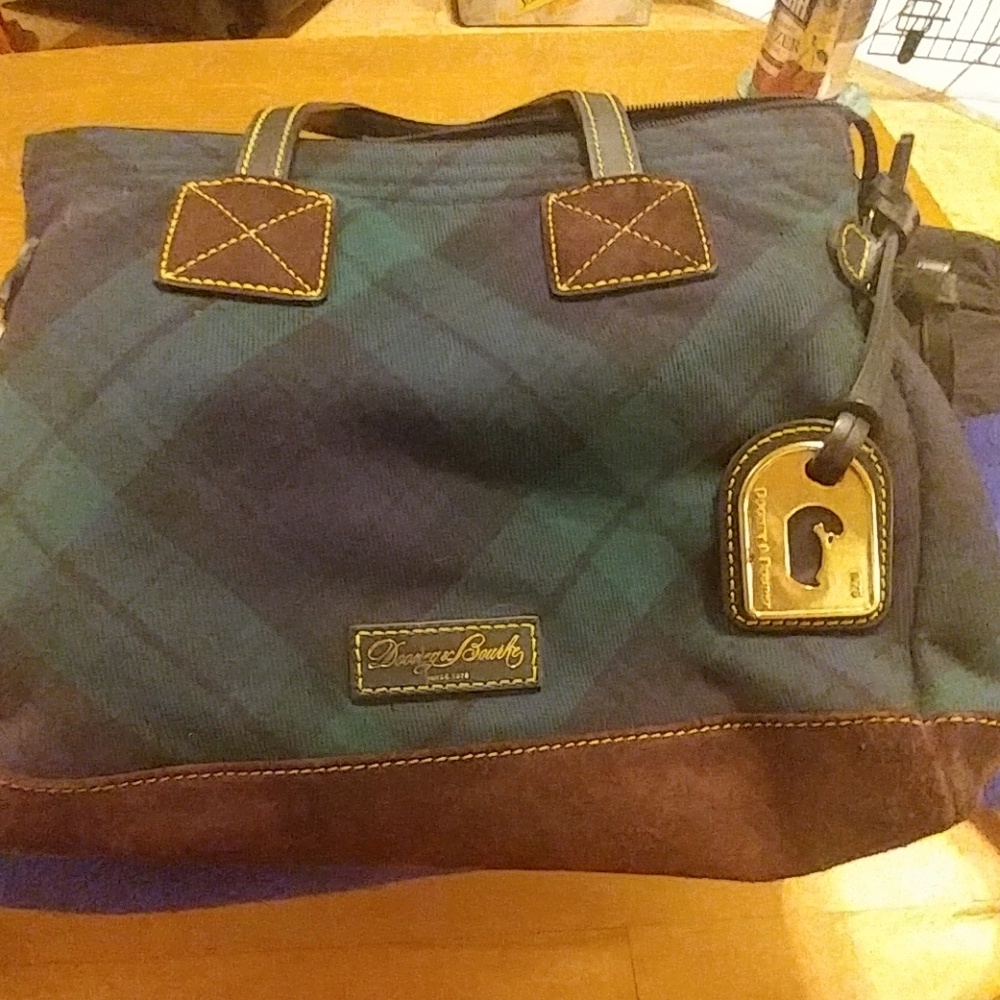 Dooney & Bourke GUC highlands tartan plaid bag