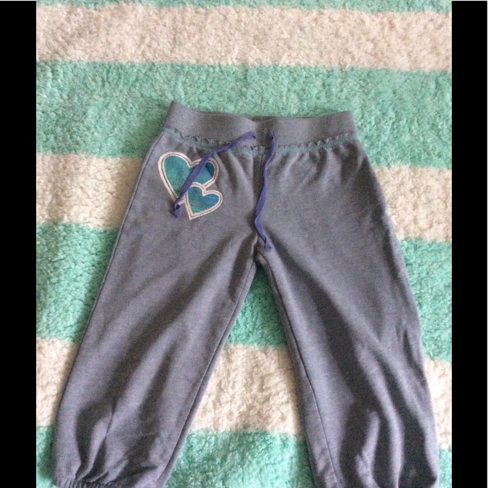 Gray Capri sweatpants