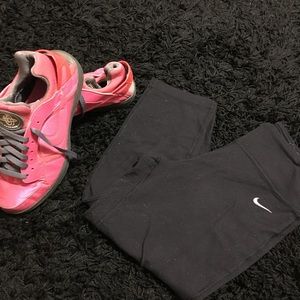 NIKE dri-fit cropped leggings