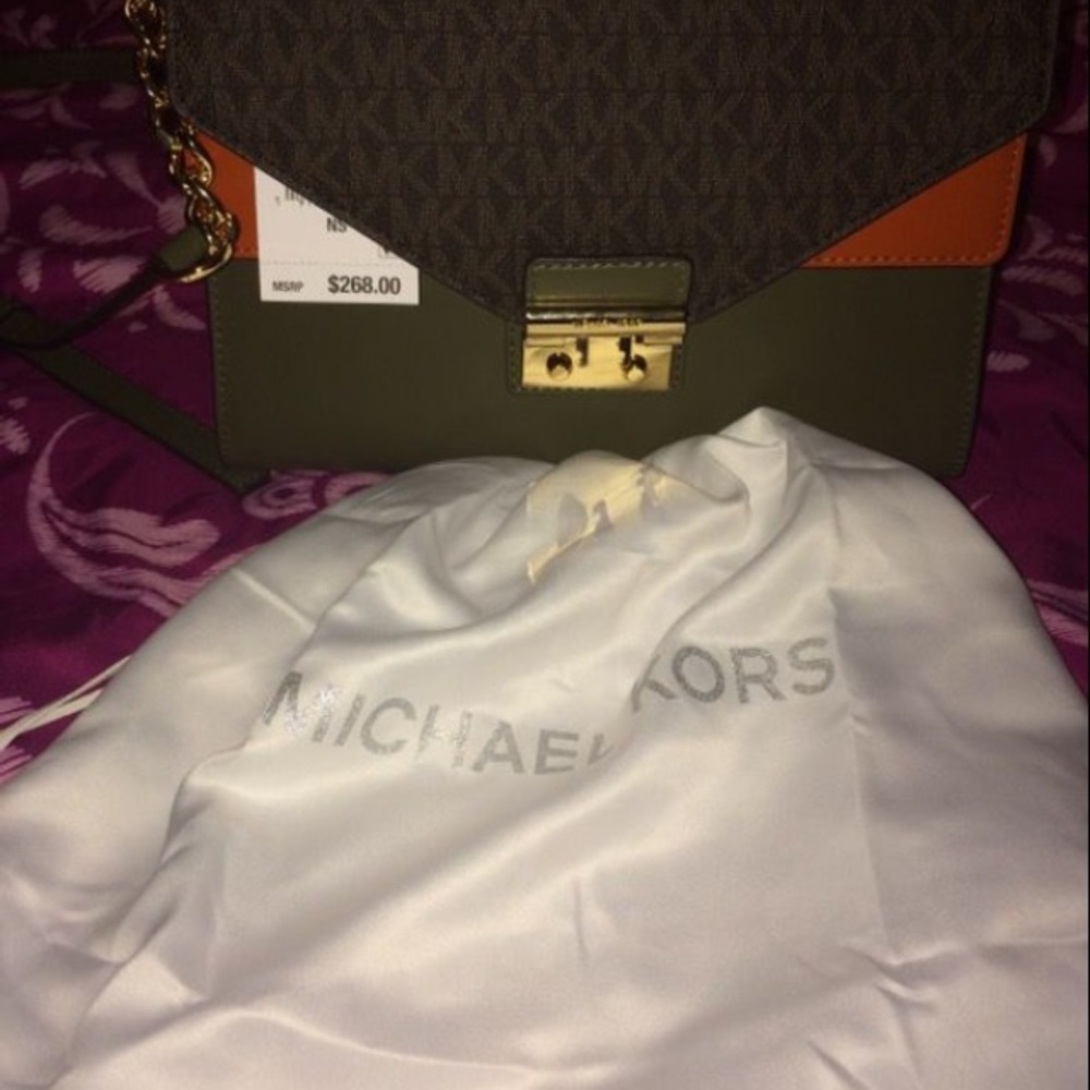 Michael kor purse