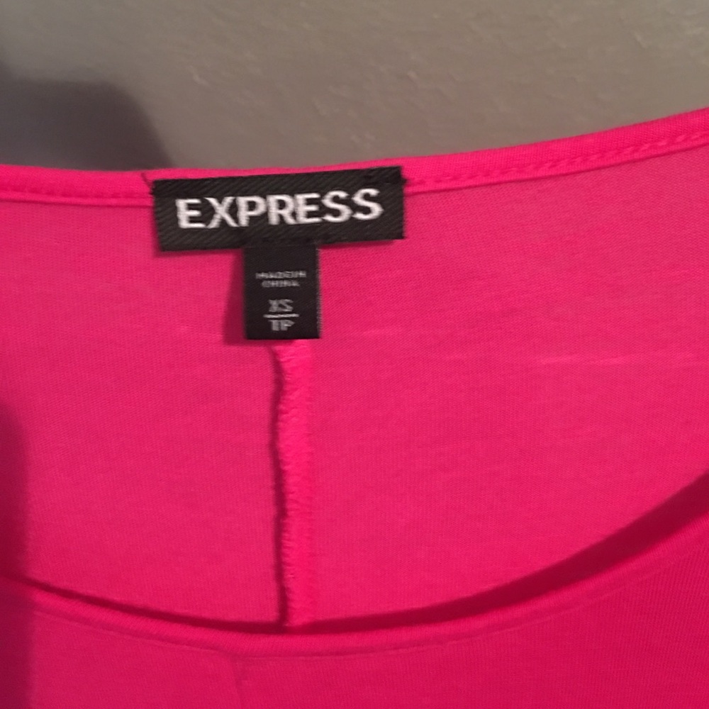 Express Pink tee - Picture 2 of 2