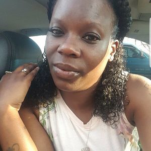 Meet your Posher, Dee