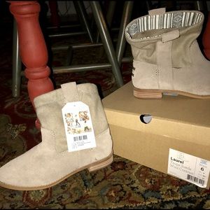 Women's boots