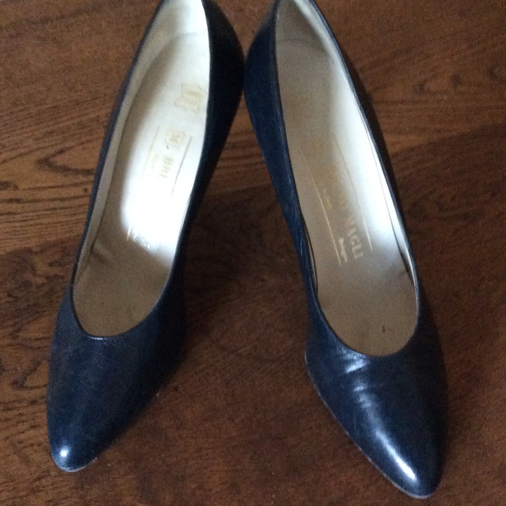 Bruno Magli Pumps
