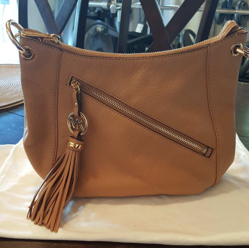 MK Crossbody bag