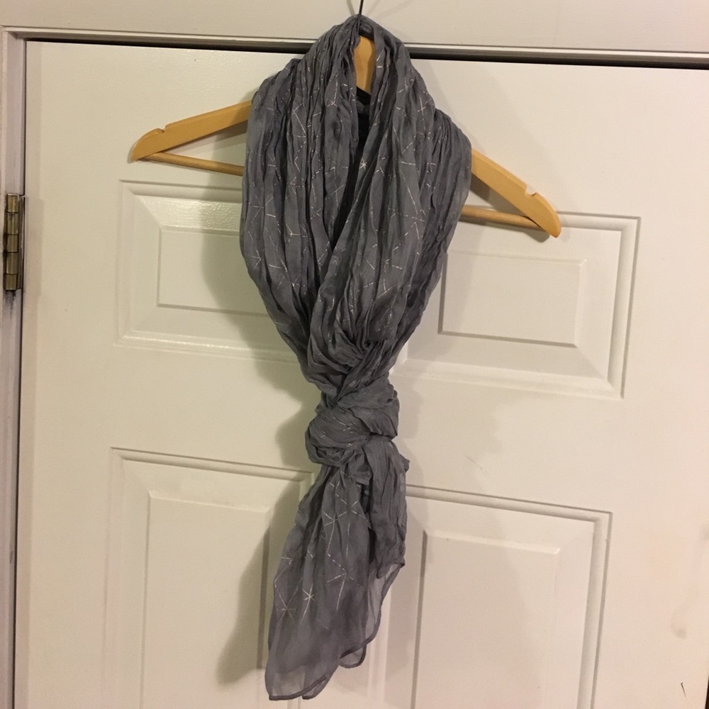 Stella and Dot Gray Scarf