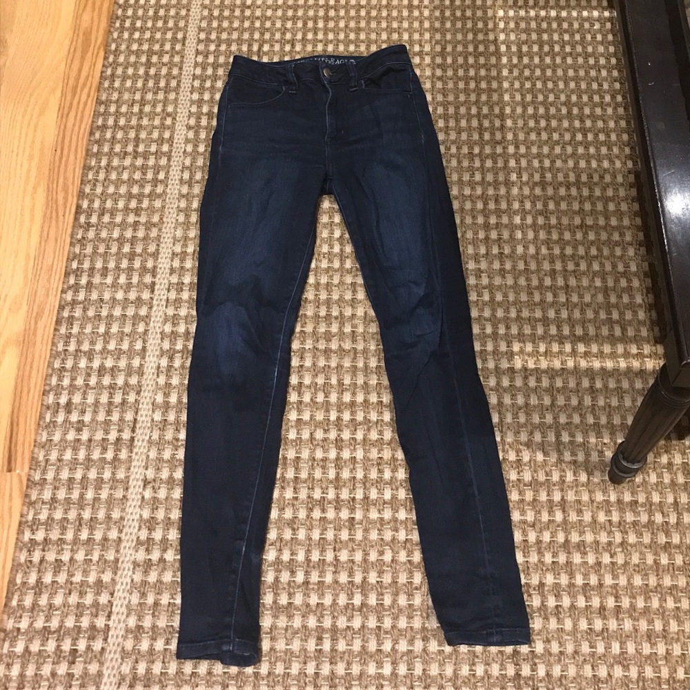 ✨AMERICAN EAGLE -- HI-RISE JEGGING✨