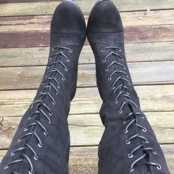 SZ 6 ONLY! Black Suede Lace-Up Knee Boot! NEW! - Picture 8 of 11