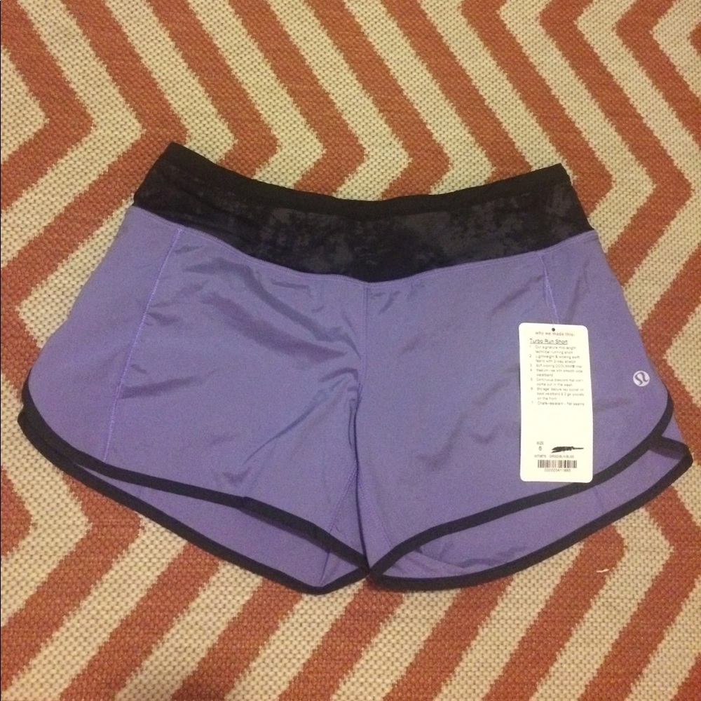 Lululemon Turbo Run short