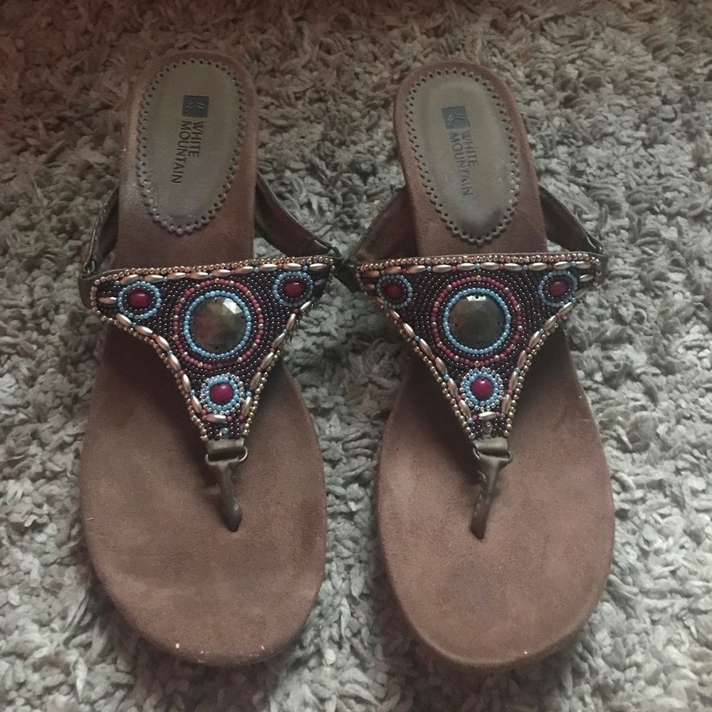 Wedge jeweled Sandal