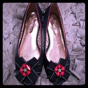 Poetic License peep toe flats