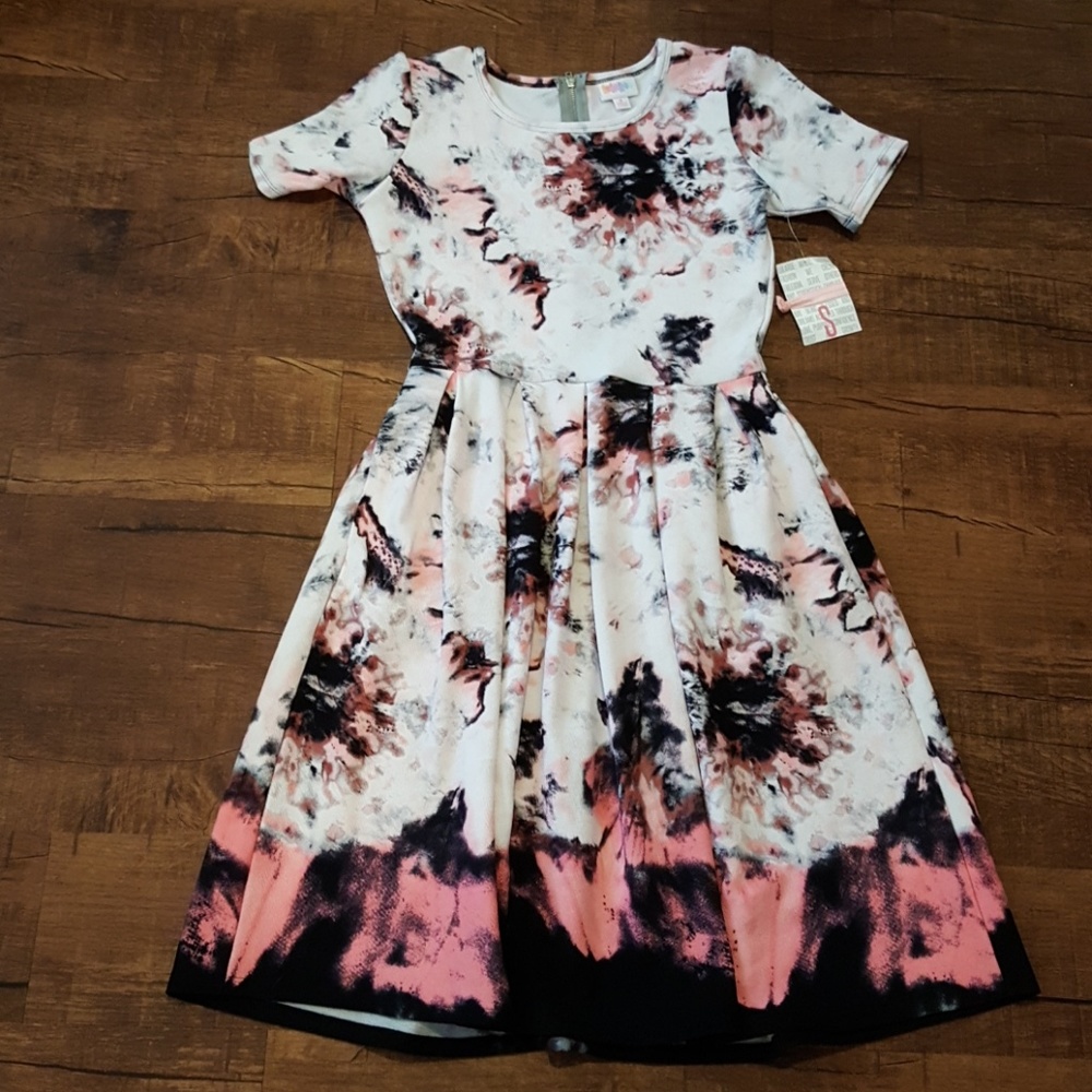 Lularoe Tie Dye Amelia small *Unicorn*