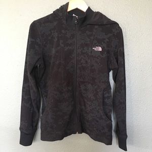 Black North Face hoodie