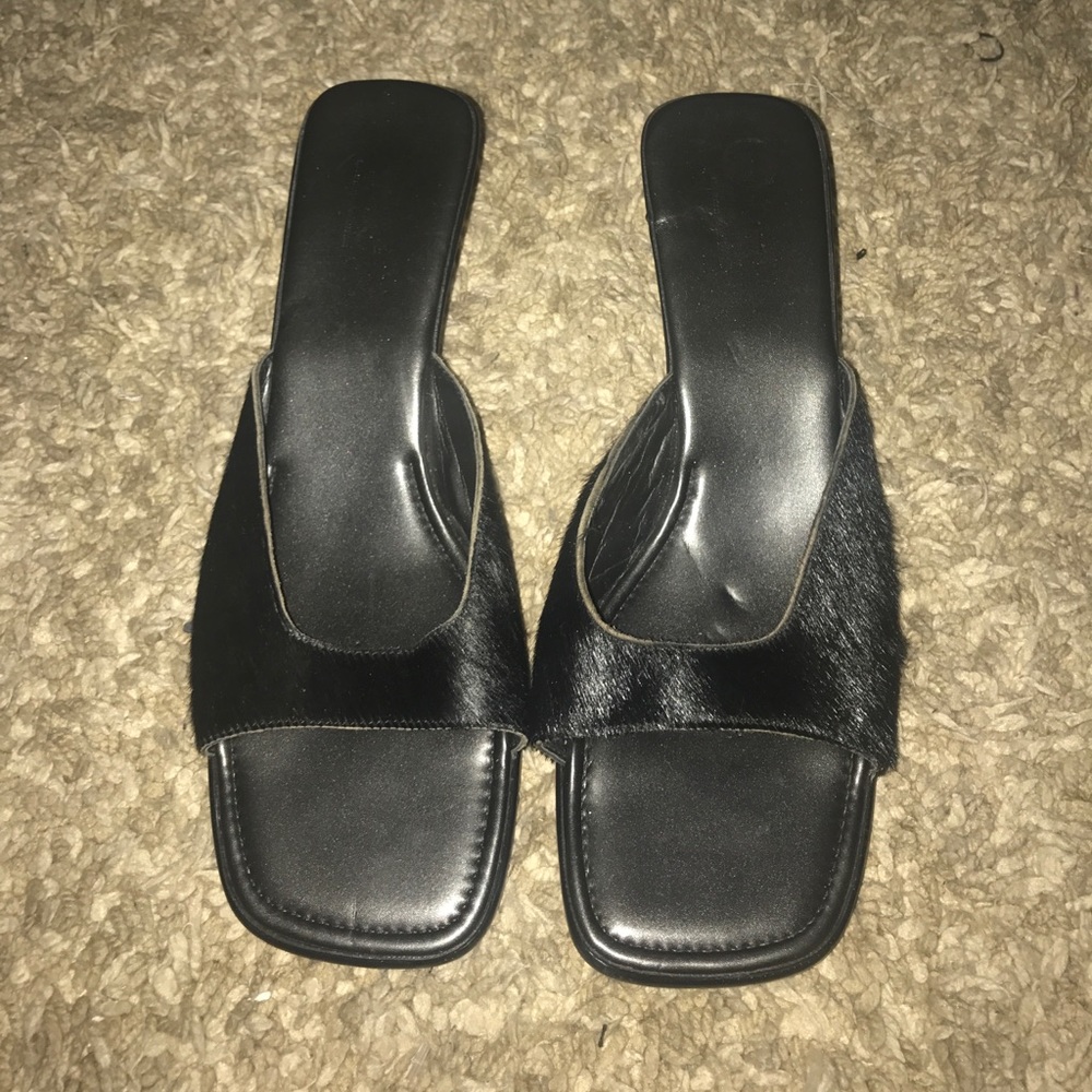 Black Slide with Mink Like fur