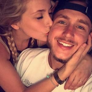 Meet your Posher, Zane