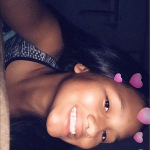 Meet your Posher, Makaia