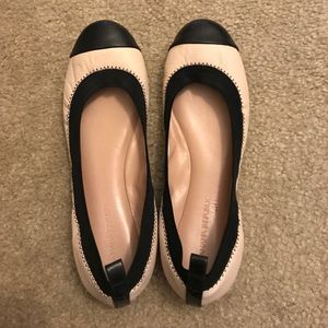 Banana Republic Leather Cap Toe Flats