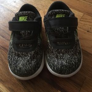 Nike flex contact running shoes toddlers