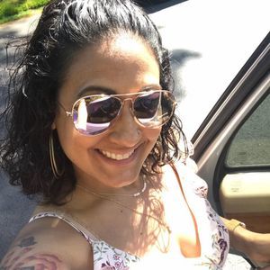 Meet your Posher, Crystal