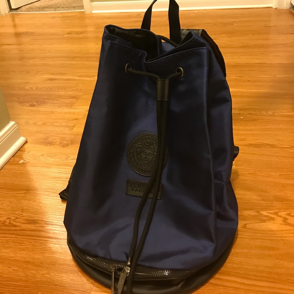 New Versace Parfums Backpack 🎒  (Firm)