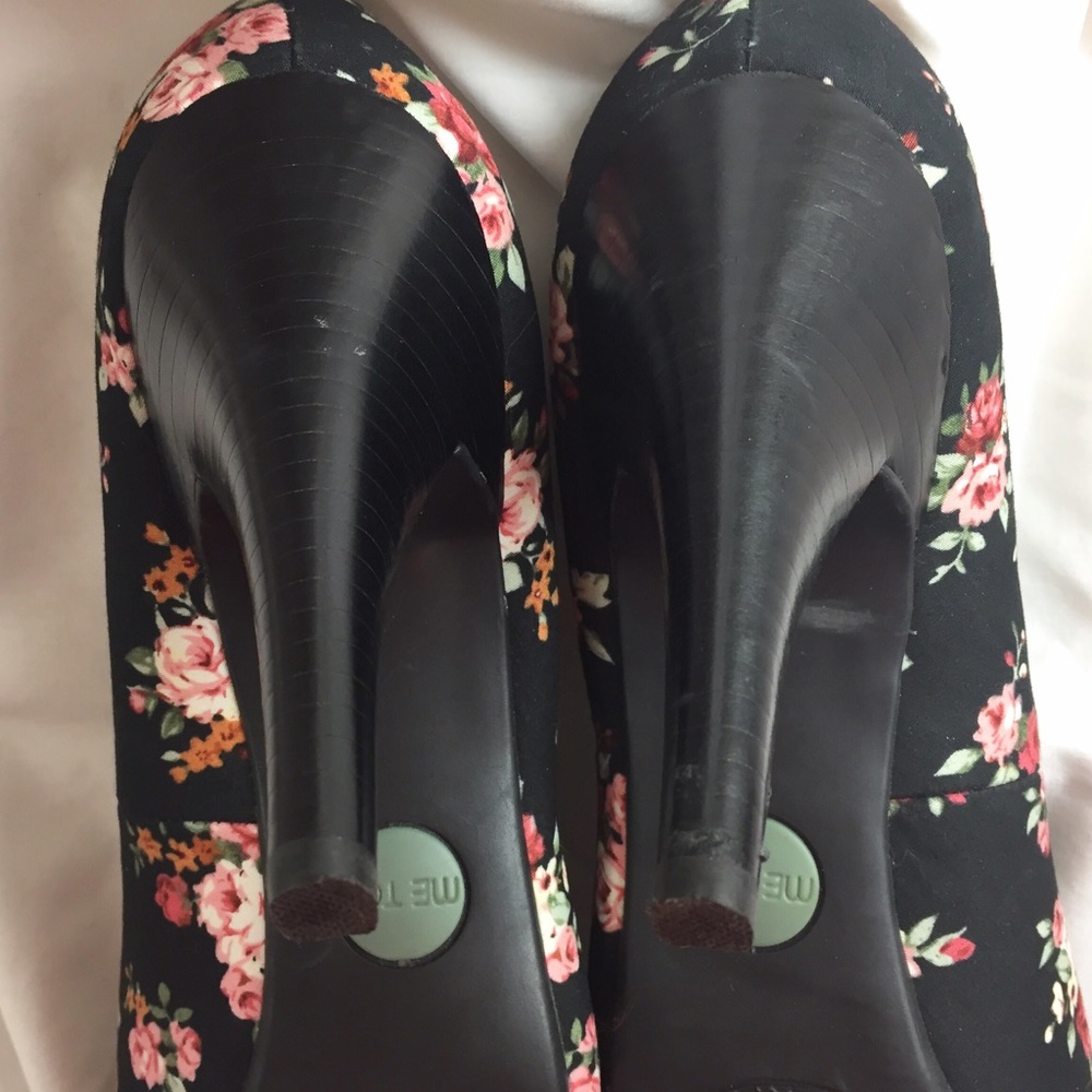 NWOT Me Too | Locket pump - Picture 7 of 7