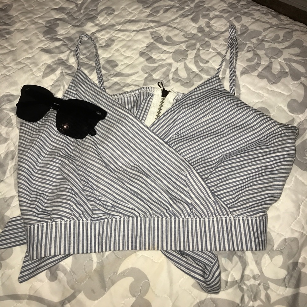 Blue & white crop top w/ a bow in the back