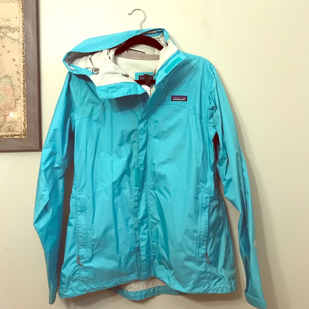 Women’s Patagonia rain jacket