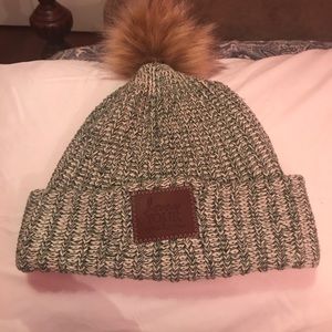 Love your Melon Pom Beanie - Never Worn
