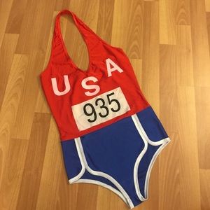 Sexy Olympian Track Star - Halloween Costume 🎃