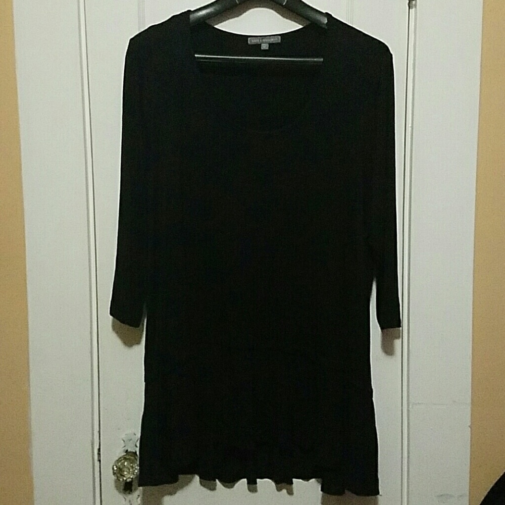 3/4 Sleeve Pleated Hi-Lo Top