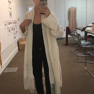 Cozy Cardigan/kimono with fringe