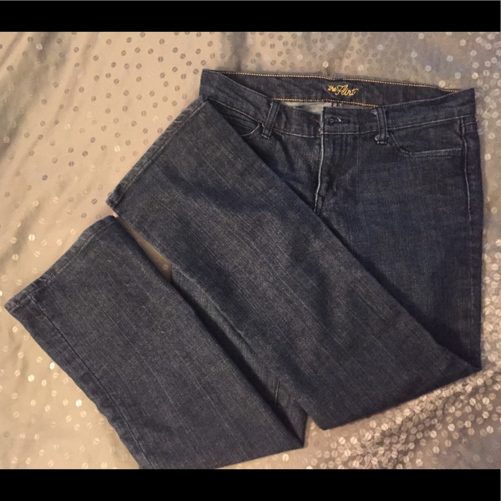 NWOT- Old Navy Sz 6 Regular "the flirt" jeans