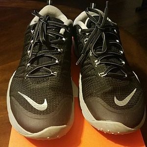 Women Nike Lunarlon Black and White